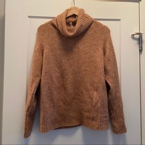 Artizia Babaton Turtleneck sz XS